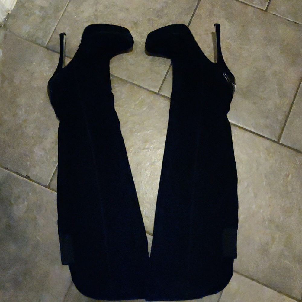Black knee-high boots